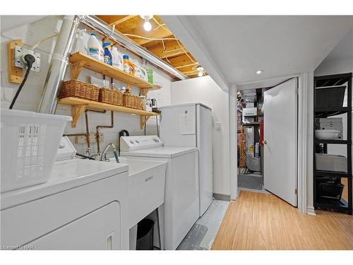 10-6910 Kalar Road, Niagara Falls, ON - Indoor Photo Showing Laundry Room
