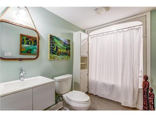 1791 White Road, Port Colborne, ON - Indoor Photo Showing Bathroom