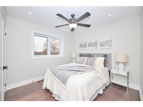 3873 Glenview Drive, Lincoln, ON - Indoor Photo Showing Bedroom