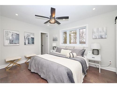 3873 Glenview Drive, Lincoln, ON - Indoor Photo Showing Bedroom