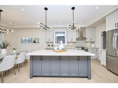 4229 Manson Lane, Campden, ON - Indoor Photo Showing Kitchen With Upgraded Kitchen