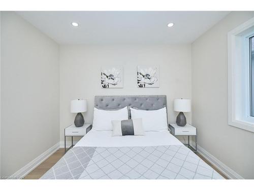 4229 Manson Lane, Campden, ON - Indoor Photo Showing Bedroom