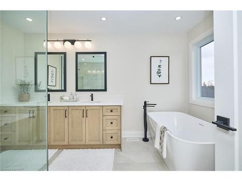 4229 Manson Lane, Campden, ON - Indoor Photo Showing Bathroom