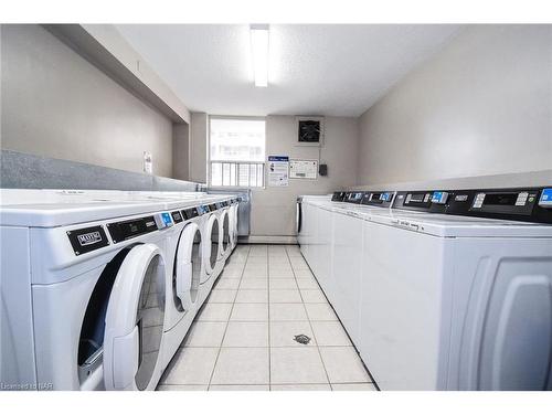 908-359 Geneva Street, St. Catharines, ON - Indoor Photo Showing Laundry Room