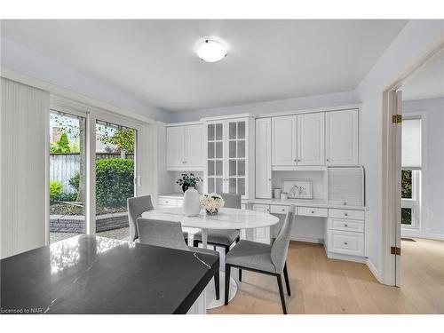 65 Hillcrest Avenue, St. Catharines, ON - Indoor Photo Showing Dining Room