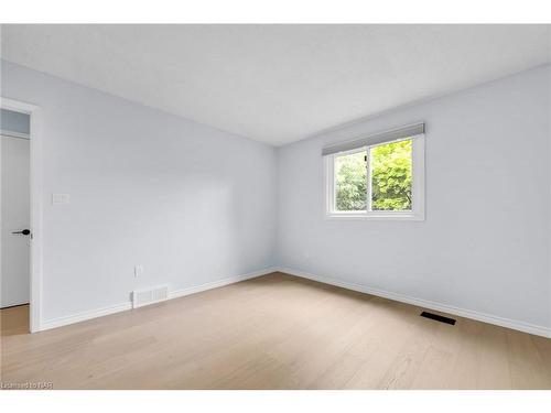 65 Hillcrest Avenue, St. Catharines, ON - Indoor Photo Showing Other Room