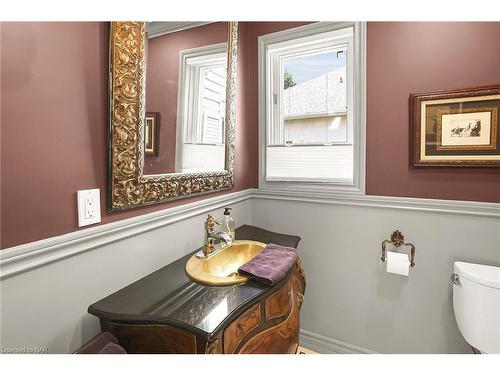 69 The Promenade Street, Niagara-On-The-Lake, ON - Indoor Photo Showing Bathroom