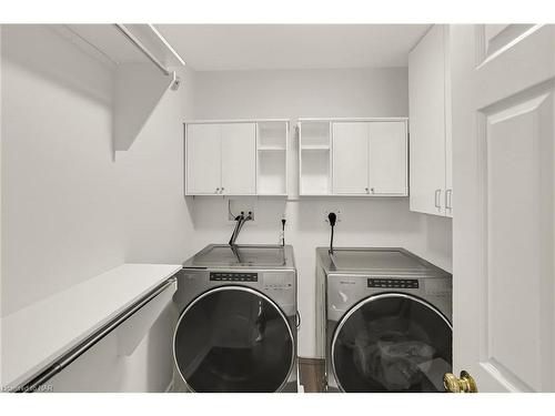 69 The Promenade Street, Niagara-On-The-Lake, ON - Indoor Photo Showing Laundry Room