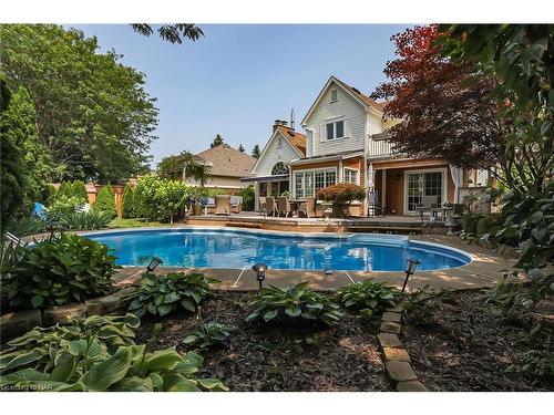 69 The Promenade Street, Niagara-On-The-Lake, ON - Outdoor With In Ground Pool With Deck Patio Veranda With Backyard