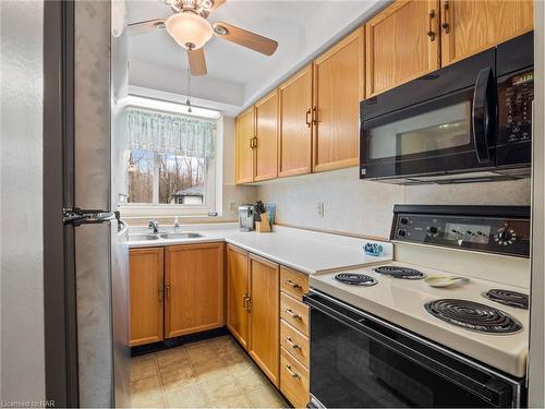 378 Willowood Avenue, Crystal Beach, ON - Indoor Photo Showing Kitchen With Double Sink