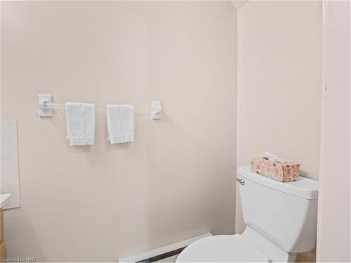 378 Willowood Avenue, Crystal Beach, ON - Indoor Photo Showing Bathroom