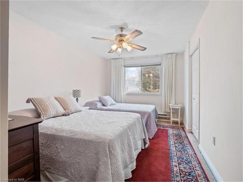 378 Willowood Avenue, Crystal Beach, ON - Indoor Photo Showing Bedroom