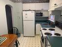 6030 Dixon Street, Niagara Falls, ON  - Indoor Photo Showing Kitchen 