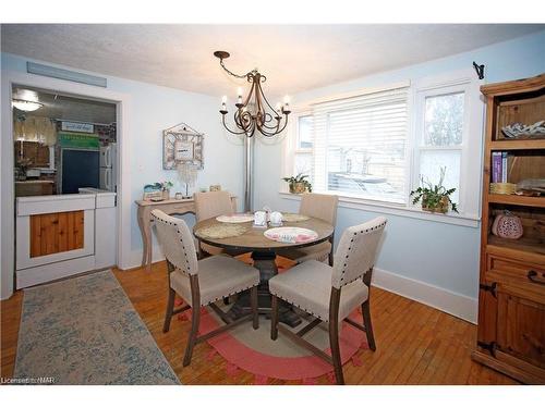 3791 Fairfield Avenue, Crystal Beach, ON - Indoor Photo Showing Dining Room