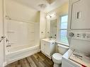 181 Lincoln Street, Welland, ON  - Indoor Photo Showing Bathroom 