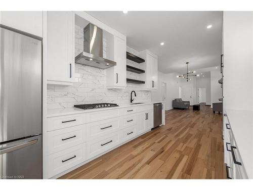 45 Classic Avenue, Welland, ON - Indoor Photo Showing Kitchen