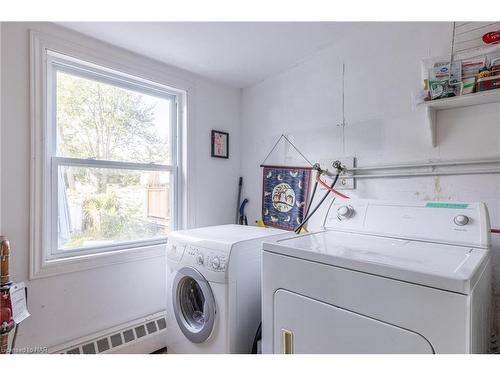 49 Conway Place, Crystal Beach, ON - Indoor Photo Showing Laundry Room