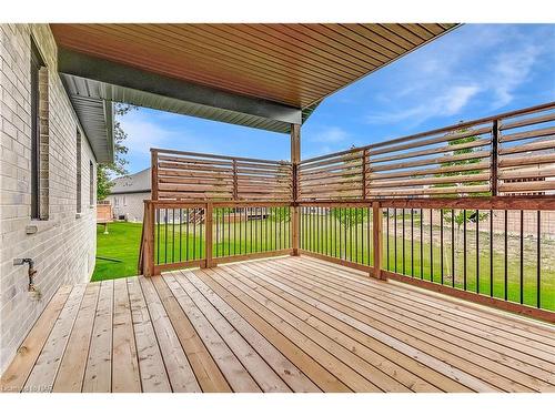 64 Hickory Court, Port Colborne, ON - Outdoor With Deck Patio Veranda With Exterior