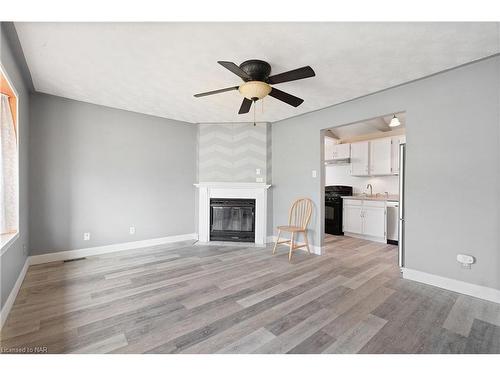 1 Phyllis Street, Fort Erie, ON - Indoor With Fireplace