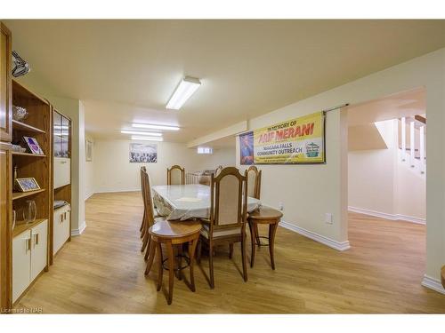 7755 South Wood Drive, Niagara Falls, ON - Indoor Photo Showing Dining Room