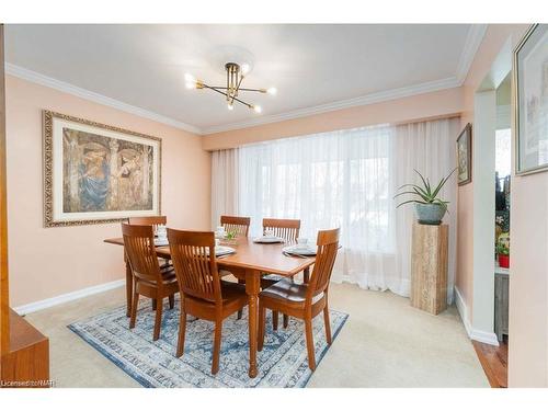 19 Lindbergh Drive, Fort Erie, ON - Indoor Photo Showing Dining Room