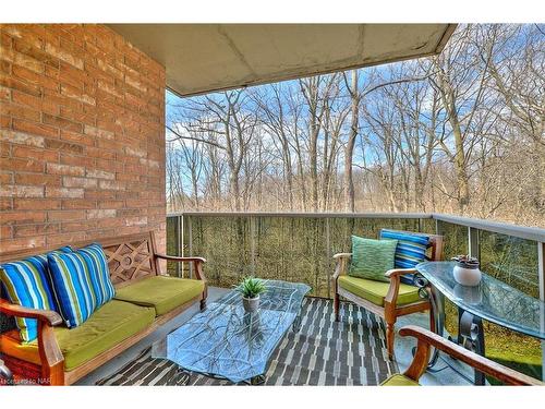 226-8111 Forest Glen Drive, Niagara Falls, ON - Outdoor With Deck Patio Veranda With Exterior