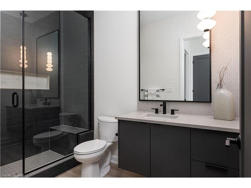 16 Butternut Crescent, Ridgeway, ON - Indoor Photo Showing Bathroom