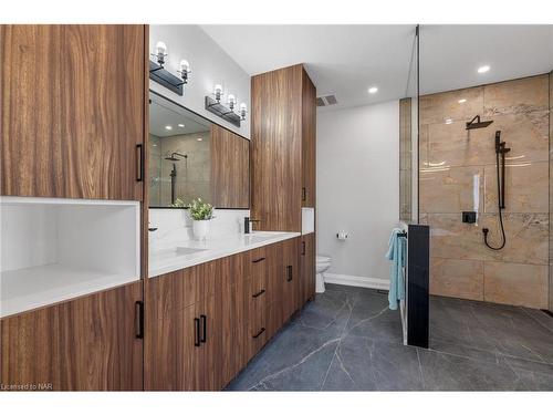 C Rathfon Road, Wainfleet, ON - Indoor Photo Showing Bathroom