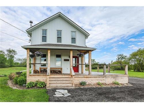 11035 Sodom Road, Niagara Falls, ON - Outdoor With Deck Patio Veranda