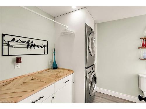 11035 Sodom Road, Niagara Falls, ON - Indoor Photo Showing Laundry Room