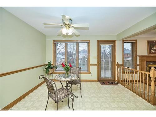 12 Rolling Meadows Boulevard, Fonthill, ON - Indoor
