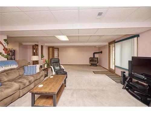 12 Rolling Meadows Boulevard, Fonthill, ON - Indoor
