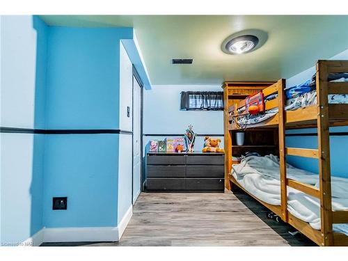 3483 River Trail Crescent, Stevensville, ON - Indoor Photo Showing Bedroom