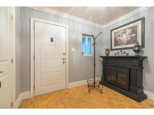 4764 St Clair Avenue, Niagara Falls, ON - Indoor With Fireplace