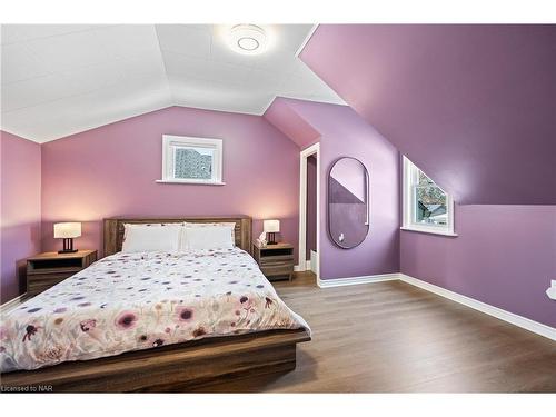 62 Louisa Street, St. Catharines, ON - Indoor Photo Showing Bedroom