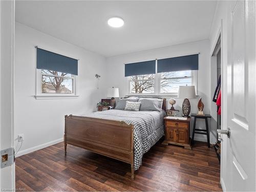 2692 Chippawa Road, Port Colborne, ON - Indoor Photo Showing Bedroom