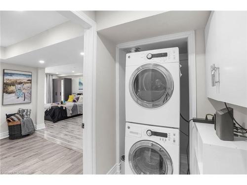 5 Northgate Boulevard, Brampton, ON - Indoor Photo Showing Laundry Room