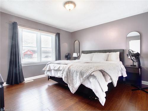 875 Southworth Street, Welland, ON - Indoor Photo Showing Bedroom