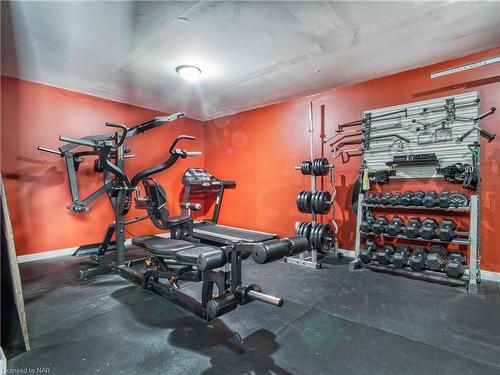 875 Southworth Street, Welland, ON - Indoor Photo Showing Gym Room