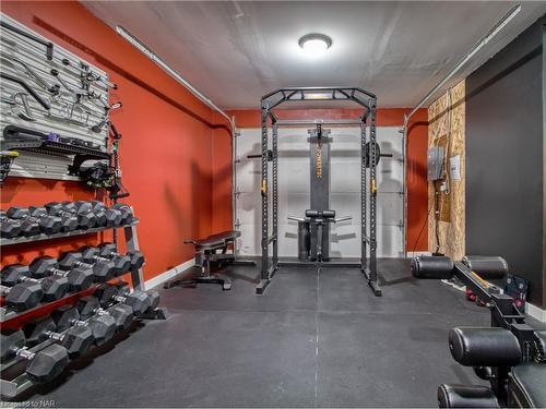 875 Southworth Street, Welland, ON - Indoor Photo Showing Gym Room