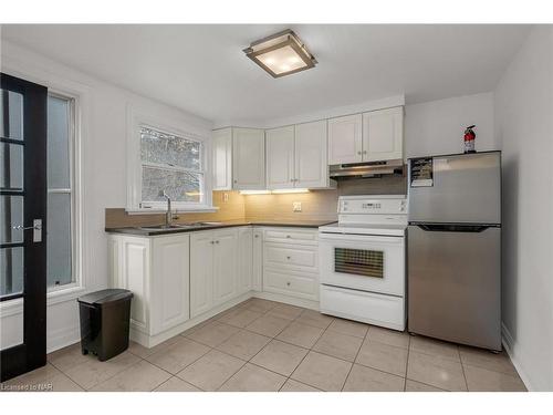 160 Welland Avenue, St. Catharines, ON - Indoor Photo Showing Kitchen With Double Sink