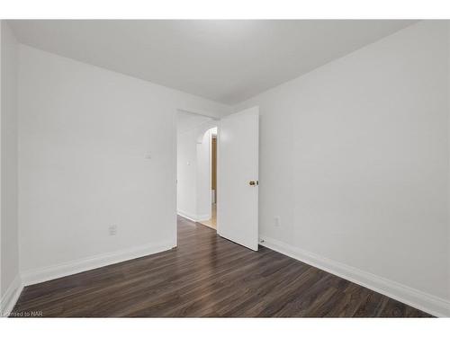 160 Welland Avenue, St. Catharines, ON - Indoor Photo Showing Other Room