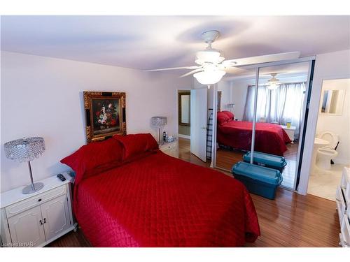 904-15 Towering Heights Boulevard, St. Catharines, ON - Indoor Photo Showing Bedroom