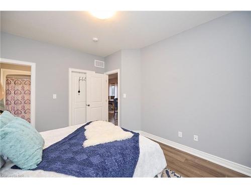 454 Viking Street, Fort Erie, ON - Indoor Photo Showing Other Room