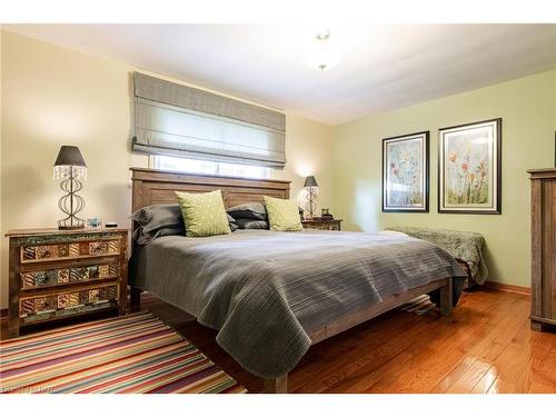 10417 Lakeshore Road, Wainfleet, ON - Indoor Photo Showing Bedroom
