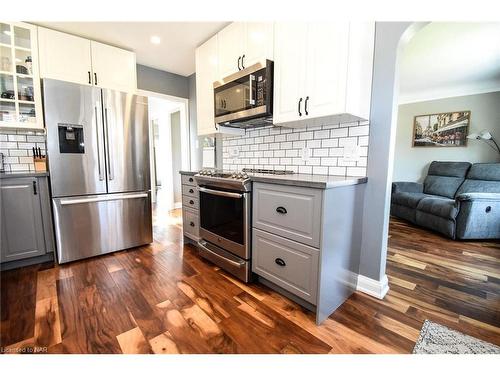 11 Montgomery Avenue, St. Catharines, ON - Indoor Photo Showing Kitchen With Double Sink