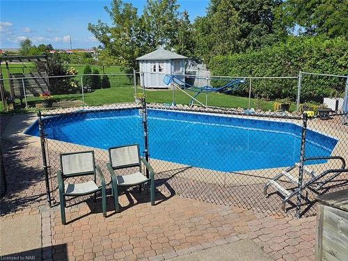 27 Mountain Street, St. Catharines, ON - Outdoor With In Ground Pool With Backyard