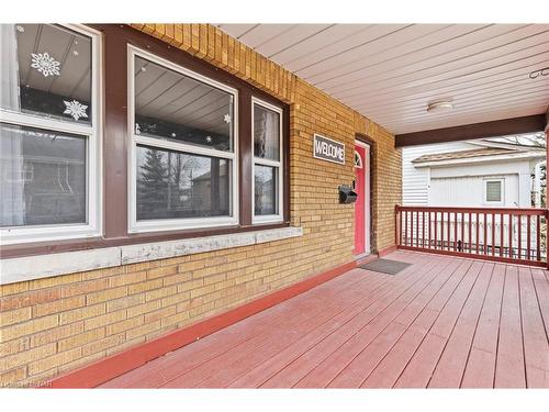 4999 Maple Street, Niagara Falls, ON - Outdoor With Deck Patio Veranda With Exterior