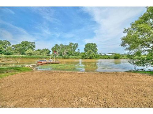 9695 Grassy Brook Road, Niagara Falls, ON - Outdoor With Body Of Water With View