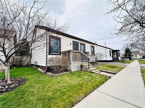 11 Cardiff Street, St. Catharines, ON - Outdoor